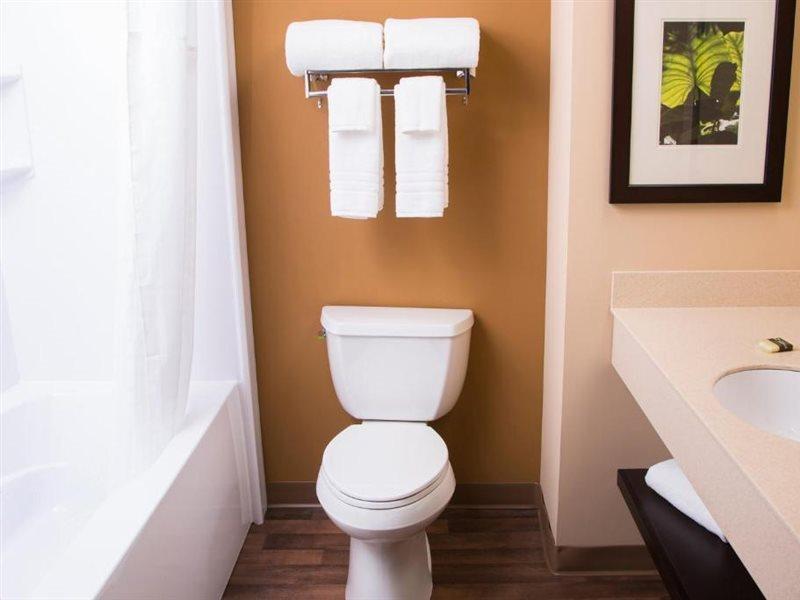 Extended Stay America Suites - San Rafael - Francisco Blvd East Екстер'єр фото