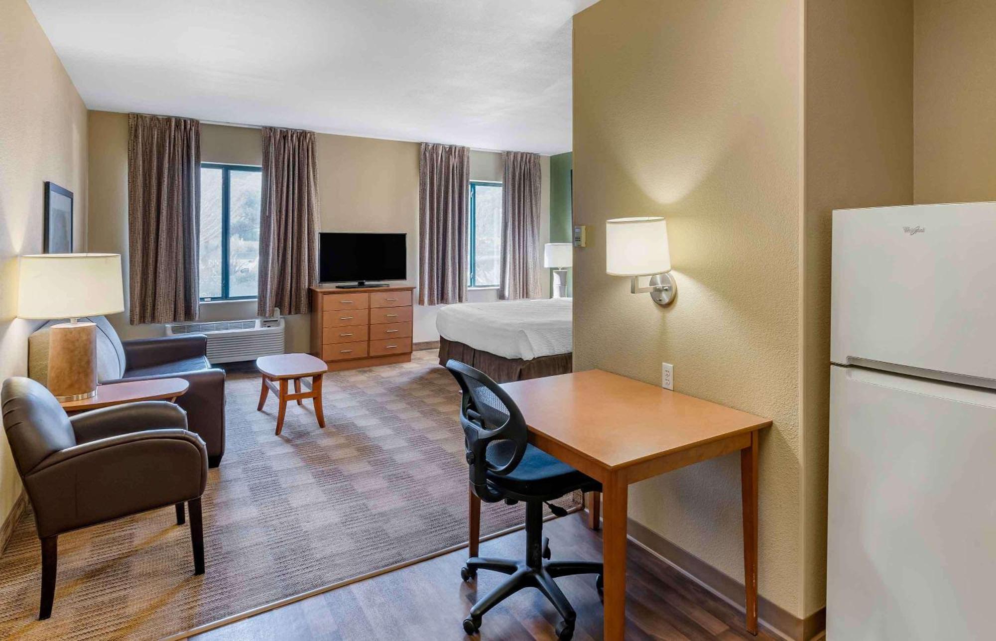 Extended Stay America Suites - San Rafael - Francisco Blvd East Екстер'єр фото