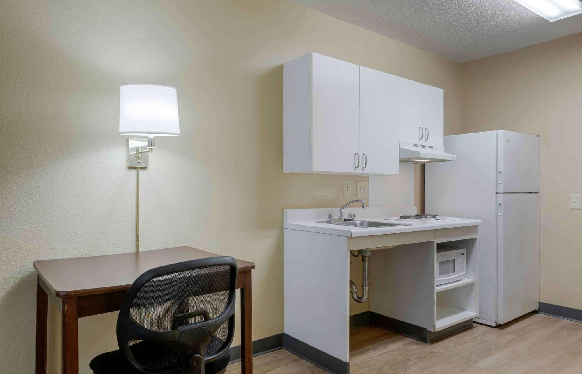 Extended Stay America Suites - San Rafael - Francisco Blvd East Екстер'єр фото