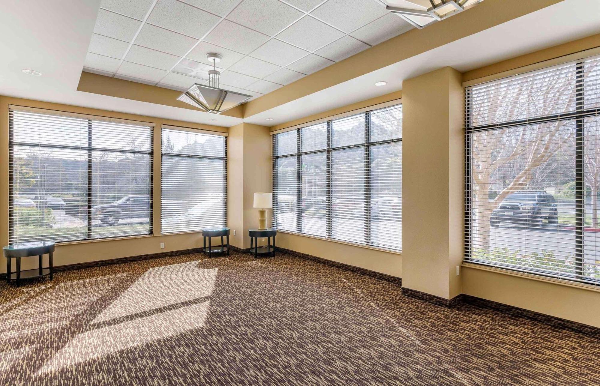 Extended Stay America Suites - San Rafael - Francisco Blvd East Екстер'єр фото