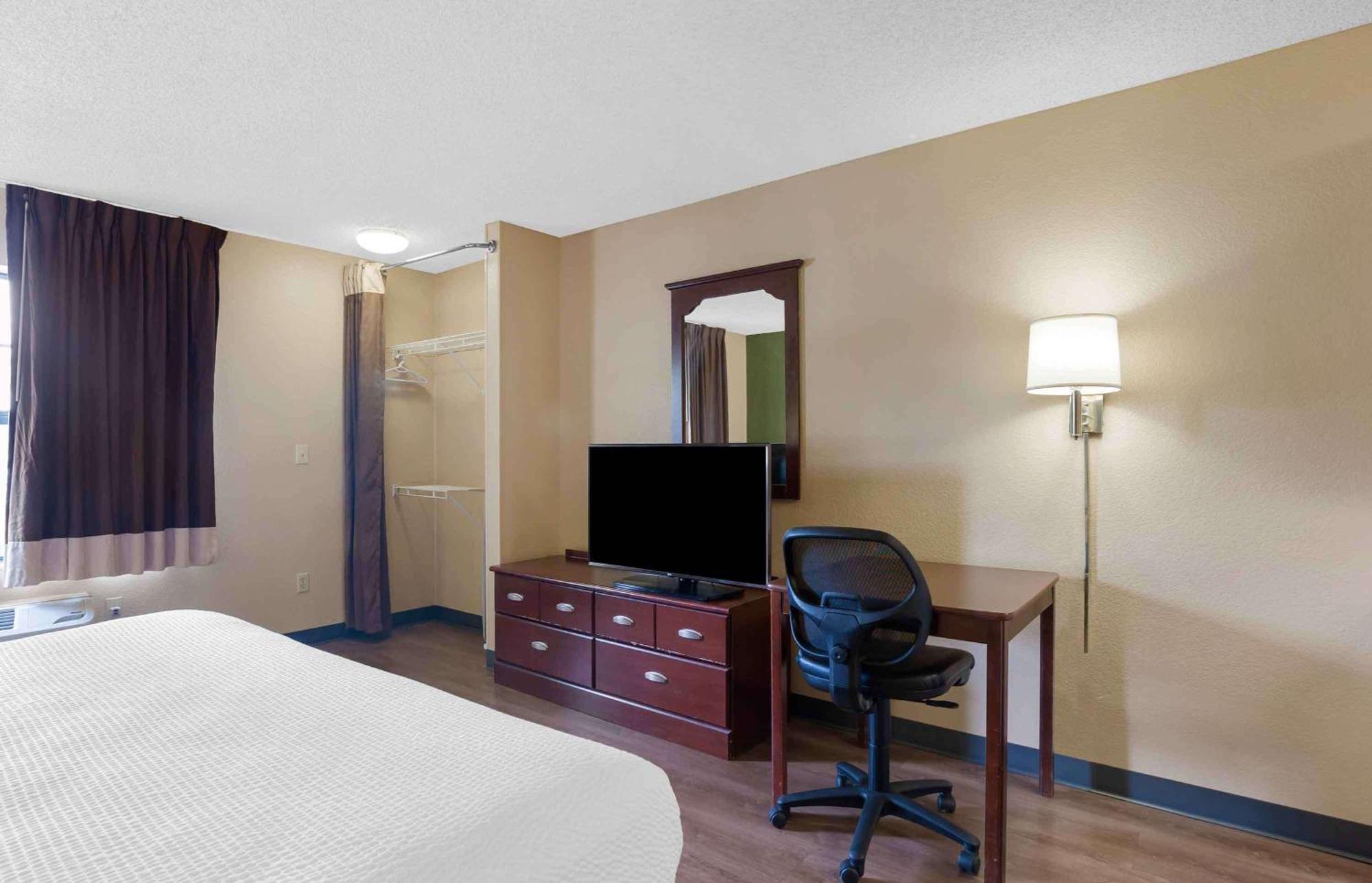 Extended Stay America Suites - San Rafael - Francisco Blvd East Екстер'єр фото