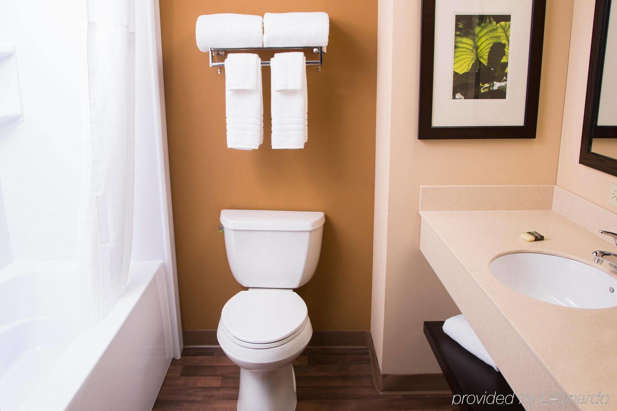 Extended Stay America Suites - San Rafael - Francisco Blvd East Екстер'єр фото