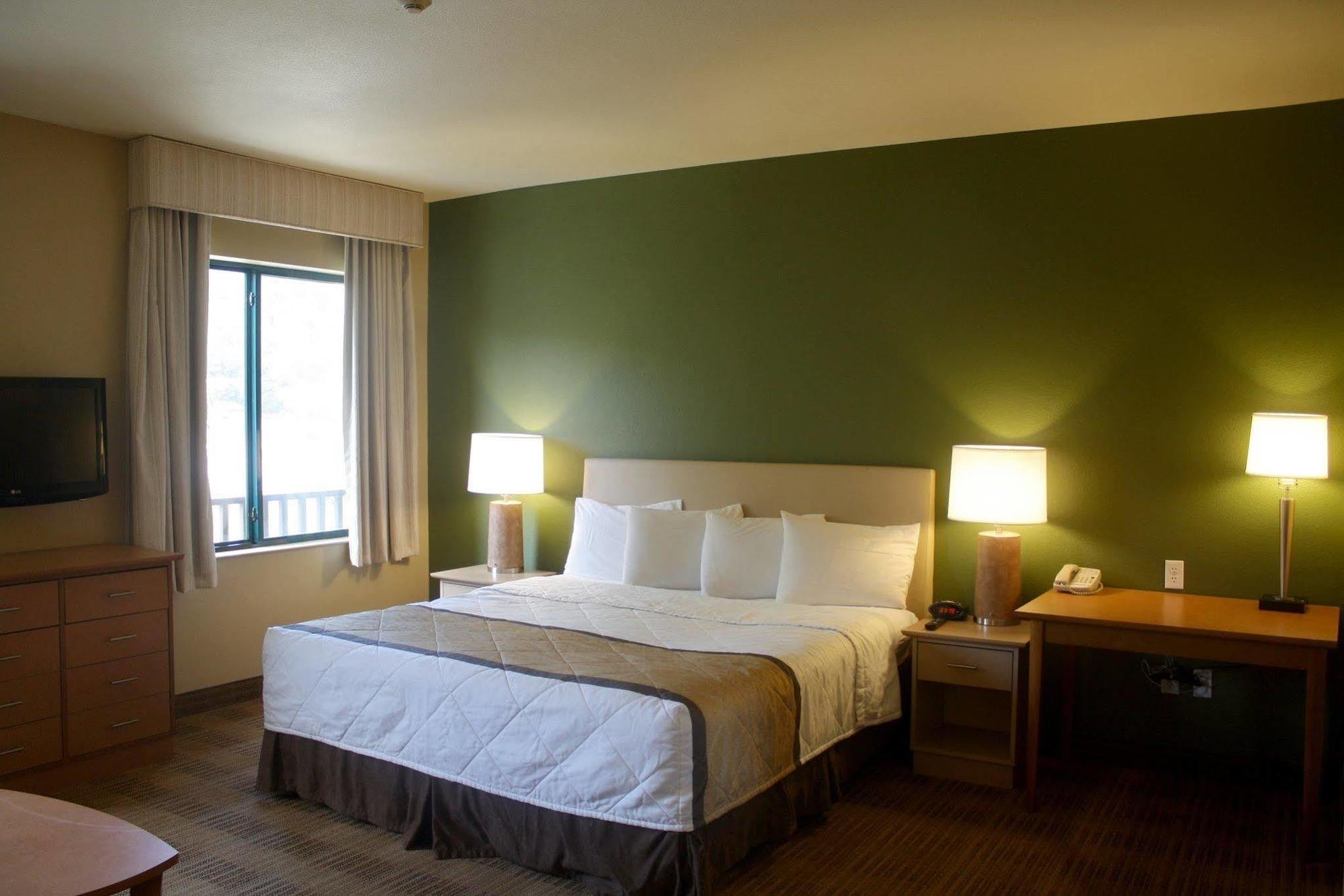 Extended Stay America Suites - San Rafael - Francisco Blvd East Екстер'єр фото